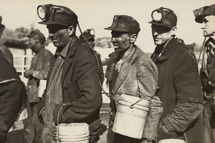 Z horníků programátoři 